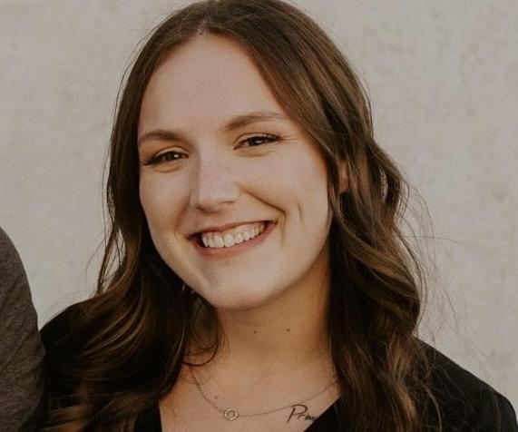 Headshot of Ashley Wooldrik, FNP at Cedar Oaks Clinic