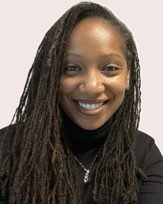 Headshot of Psychiatric Nurse Practitioner and Mental Health Clinician Launiece Newton in Wake Forest, NC