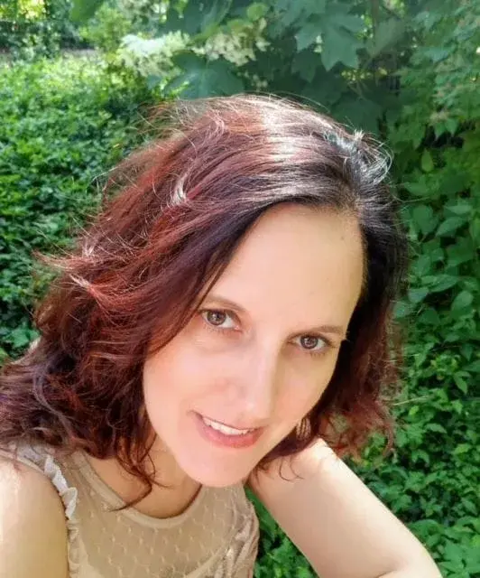 Headshot of Shari Scott, a psychiatric nurse practitioner in Wake Forest, NC who will guide the ketamine-based Spravato program that uses esketamine treatment